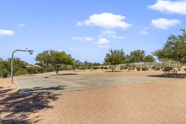 Building Photo - Gorgeous home in Rita Ranch
