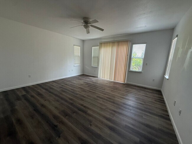 Building Photo - 3364 Bridgeway Lakes Dr