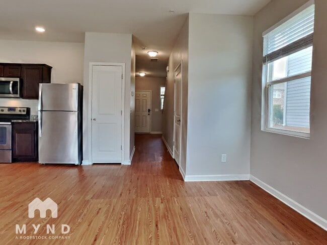 Building Photo - 11973 Fuller St