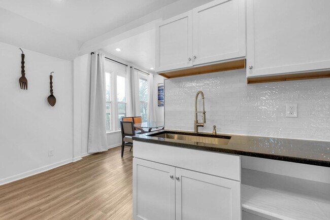 Building Photo - 3838 Bagley St