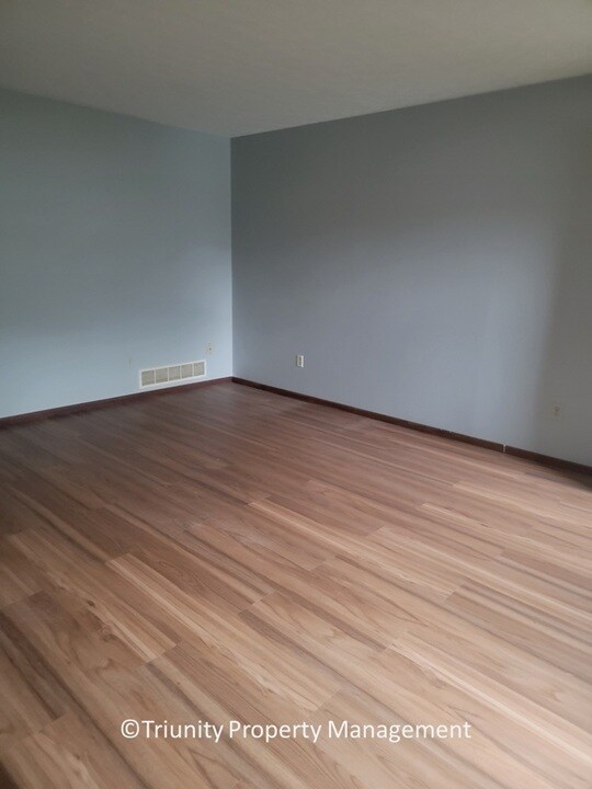 Living Room - 2872 Sawdust Ln