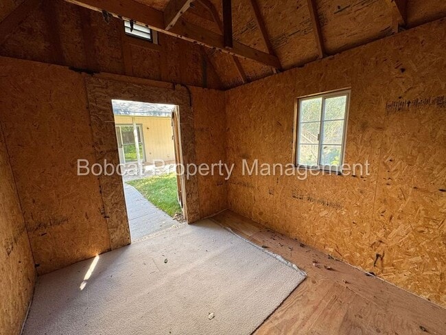 Building Photo - 4123 Sweetwater Dr