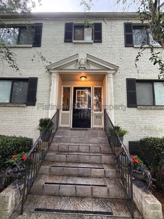 Building Photo - 870 Glendale Terrace NE