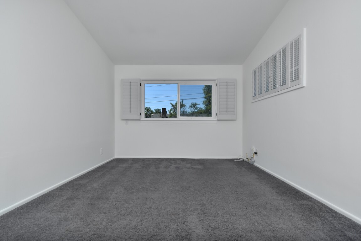 Building Photo - 23648 Emelita St