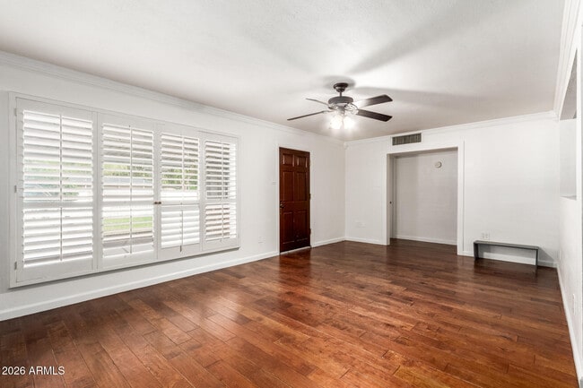 Building Photo - 7340 N 7th Ave