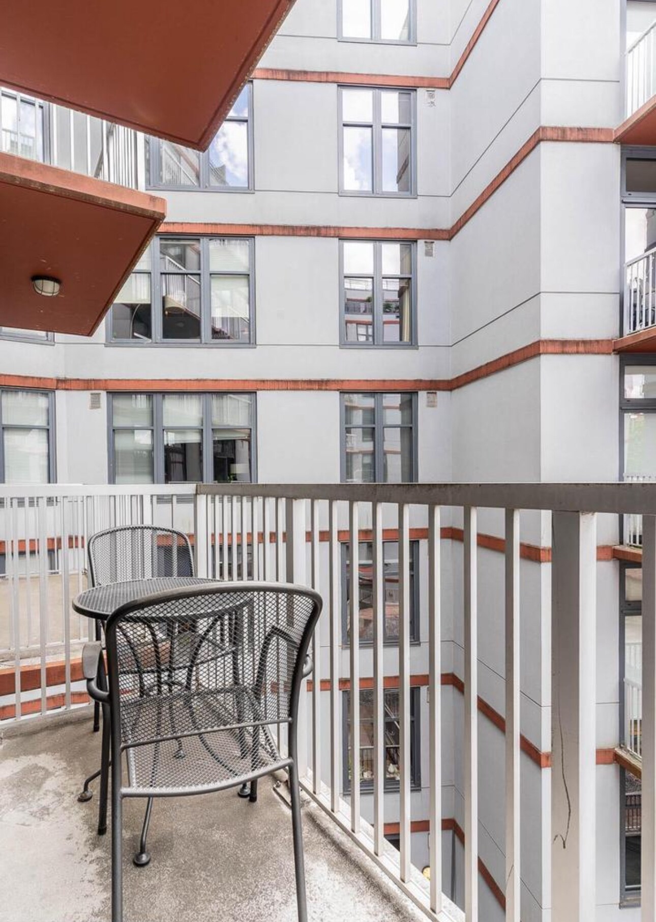 Building Photo - 2120 Vermont Ave NW