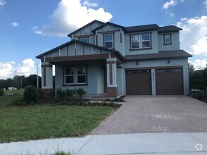 Building Photo - 5 Bedroom 3.5 Bathroom Family Home at Wind...