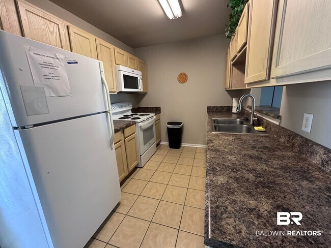 Building Photo - 1517 Regency Rd