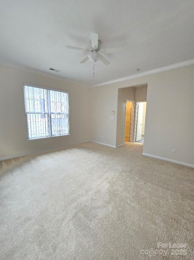 Building Photo - 15224 Coventry Ct Ln