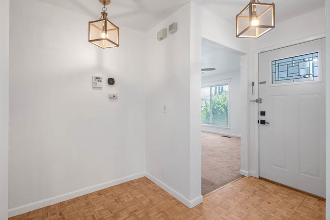 Building Photo - 2225 Mt Whitney Dr