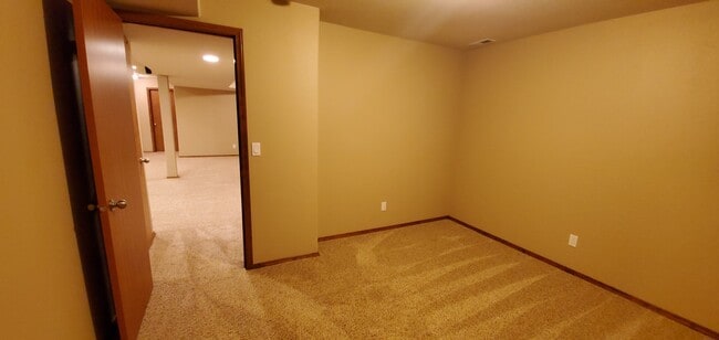 Building Photo - Beautiful 6 Bed/3 Bath House in Hayden, ID!