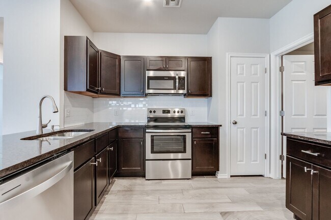 Building Photo - 3 Bed in Piedmont