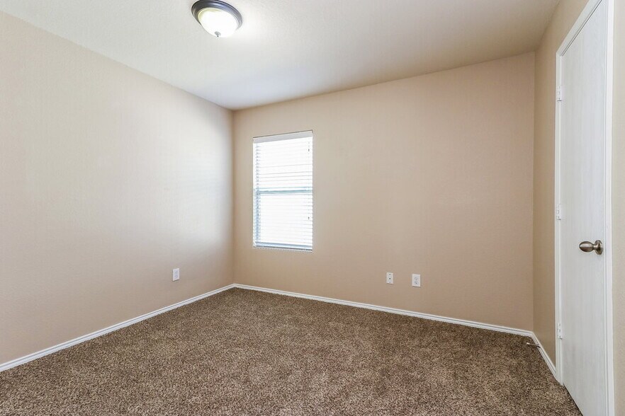 Building Photo - 801 San Miguel Trail