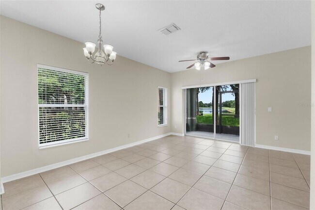 Building Photo - 10325 Manderley Way