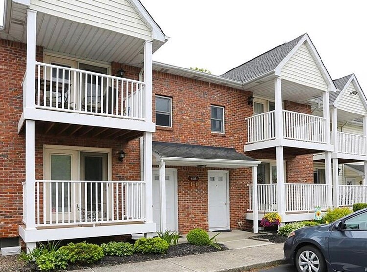 Primary Photo - 4615 Chestnut Ridge Rd