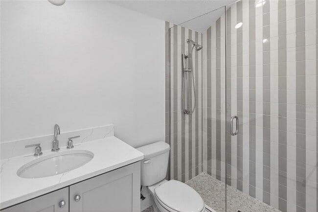 Building Photo - 2926 Sailhouse Dr