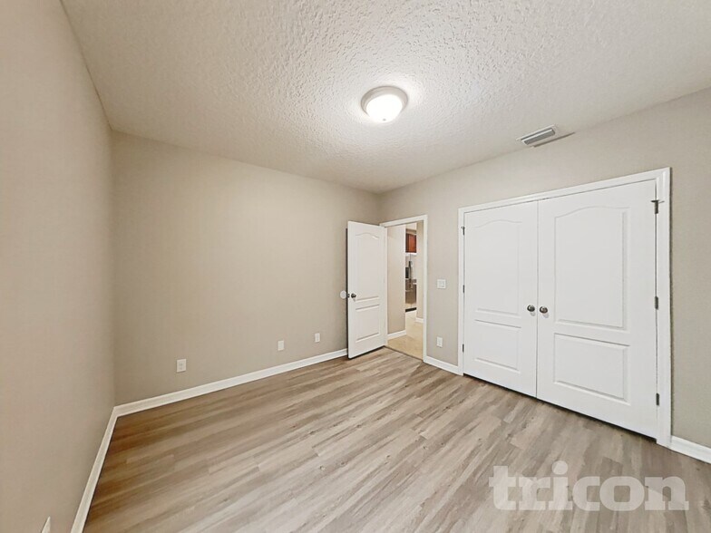 Building Photo - 4784 Marcos Cir