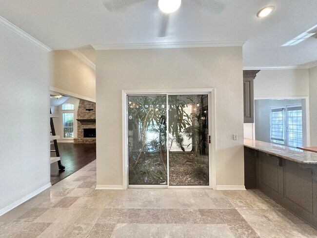 Building Photo - Stunning Home in the Heart of Tyler! 3bd 2...