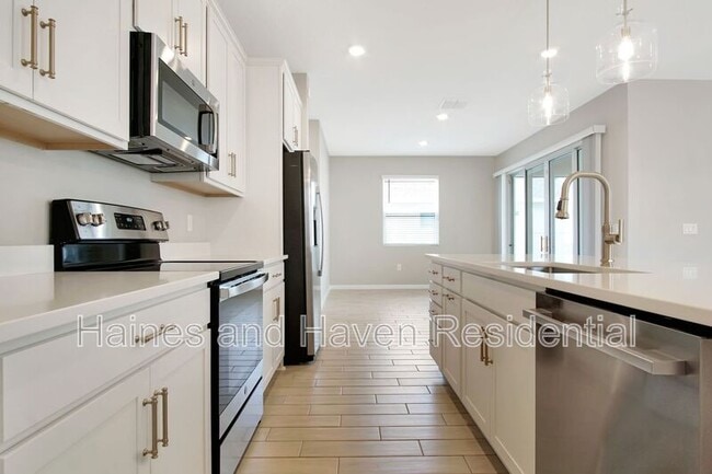 Building Photo - 840 Blue Creek Dr