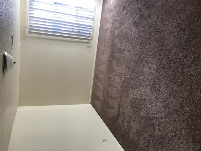 Building Photo - 1240 S Memorial Dr #B7- 1107