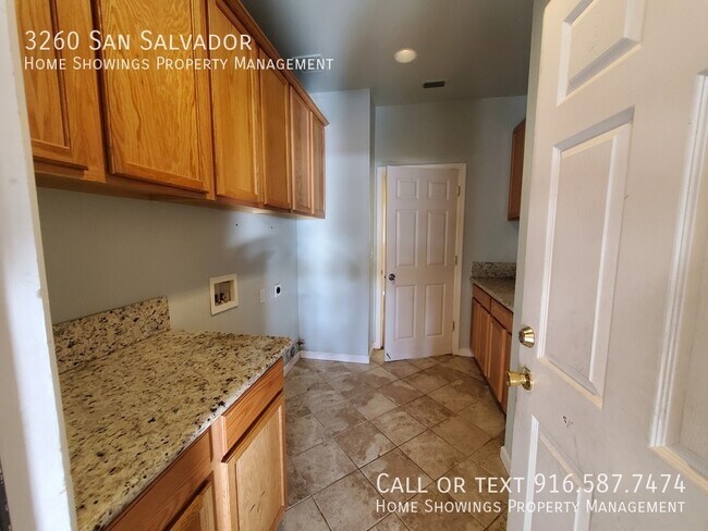 Building Photo - 3260 San Salvador St