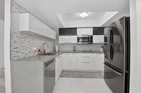 Building Photo - 4310 Village Dr