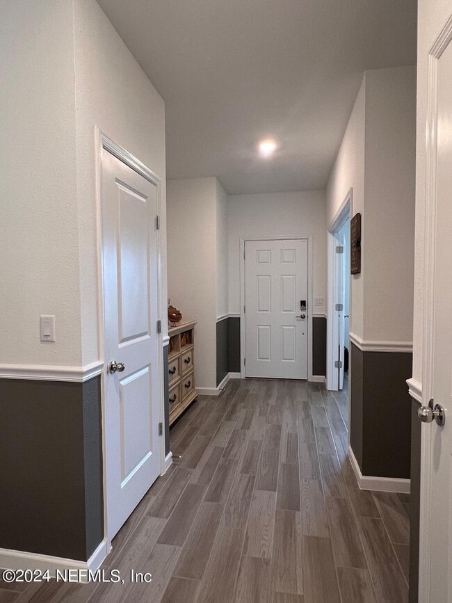 Building Photo - 1045 Brown Bear Run