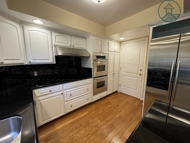 Building Photo - Immaculate Two Bedroom Home in the Heart of Carmel-by-the-Sea's "Golden Rectangle"