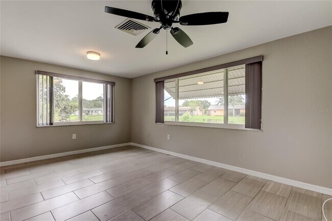 Building Photo - 7244 Amber Dr
