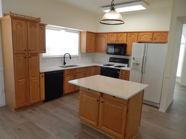 Building Photo - 1714 Lantana Dr