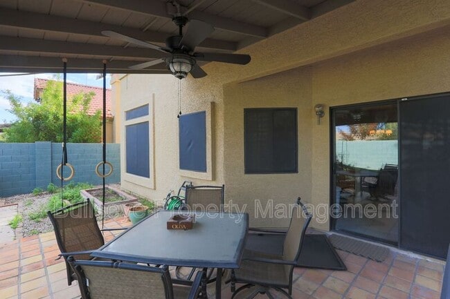 Building Photo - 4566 W Shannon St