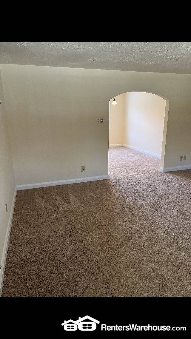 Building Photo - 10 Enjay Ave