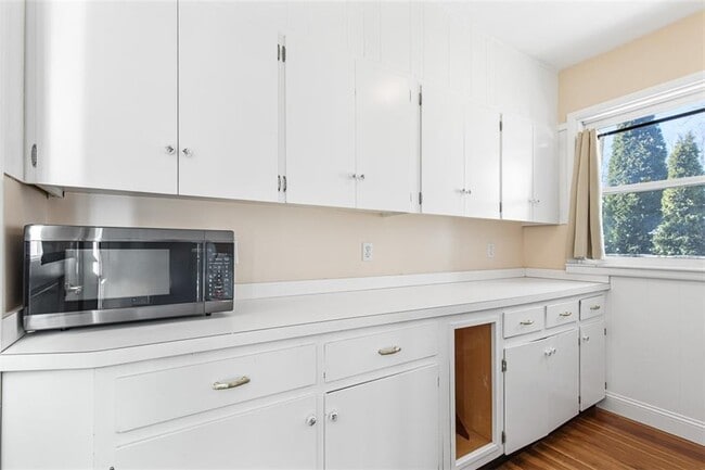 Building Photo - 118 Ocean Ave