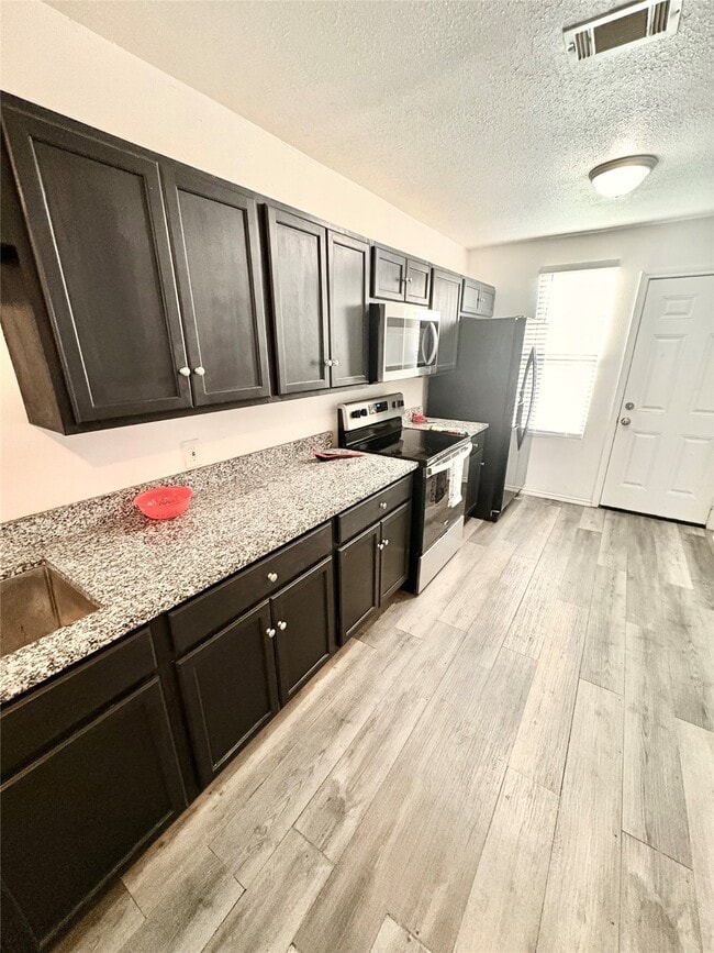 Building Photo - 9822 Candy Ct