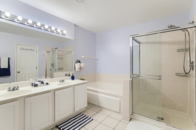 Building Photo - 9337 Harrison St