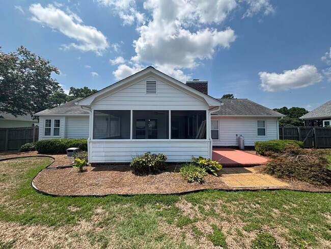 Building Photo - 5405 Beretta Way