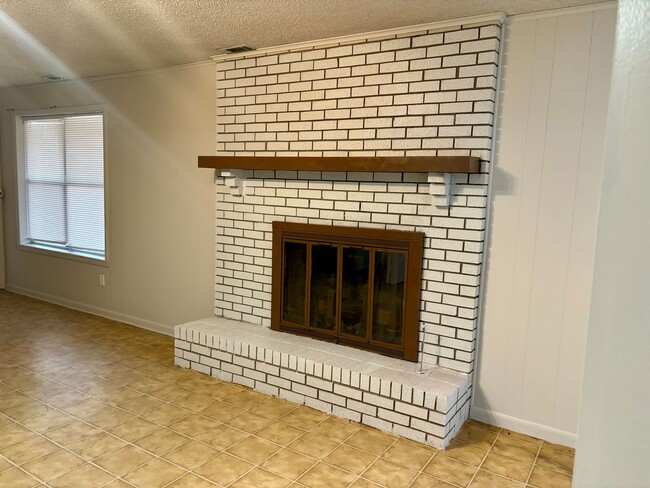 Building Photo - 69 Belmont Dr