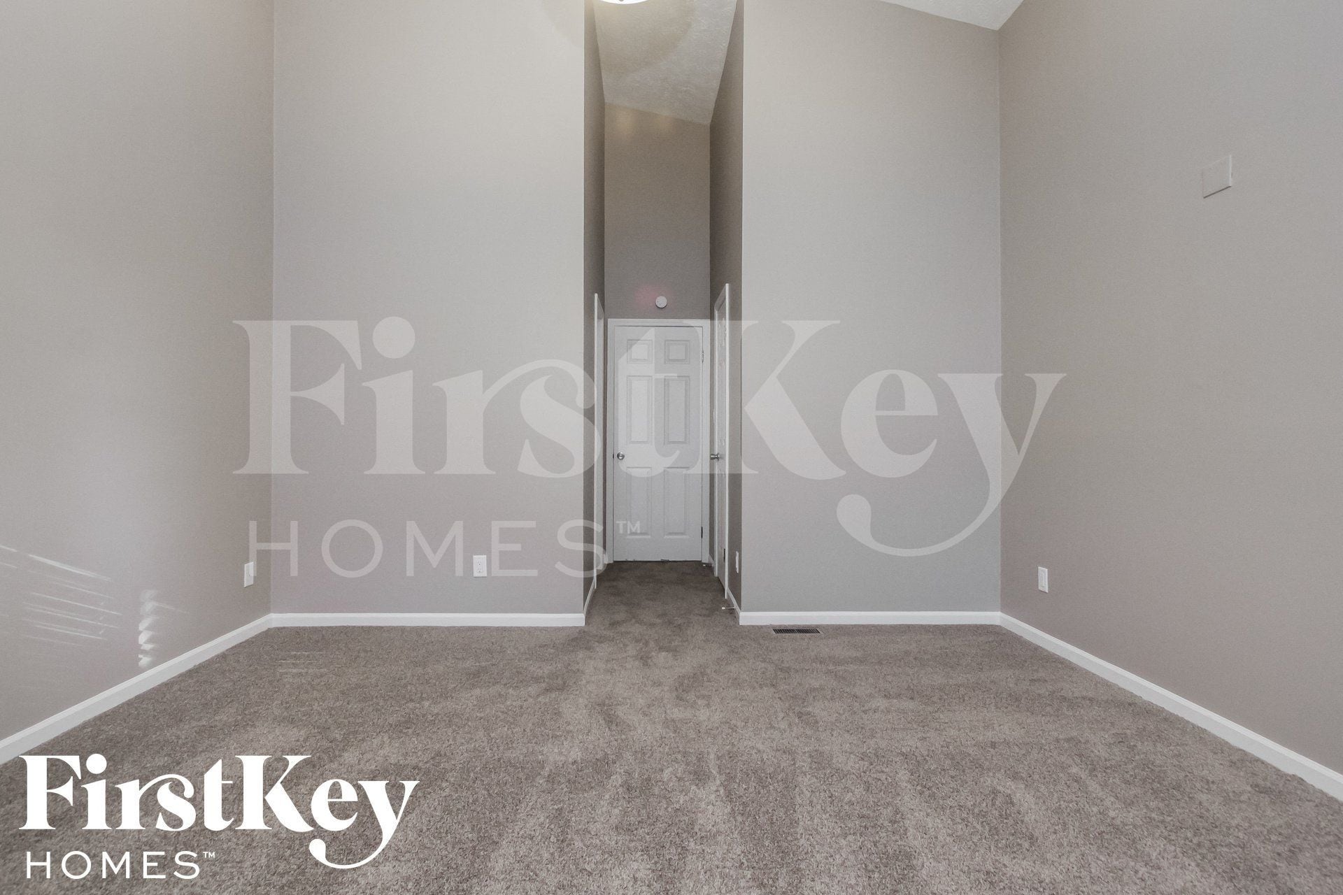 Building Photo - 7445 Glensford Dr