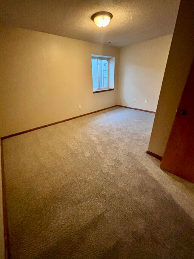 Building Photo - 2709 N Piatt Ave