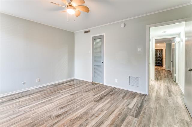 Building Photo - 570 E Ave J St