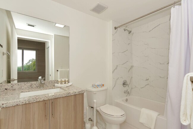 Building Photo - 1710 SW 27th Ave