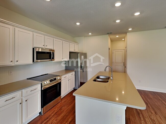 Building Photo - 237 Onate Cir