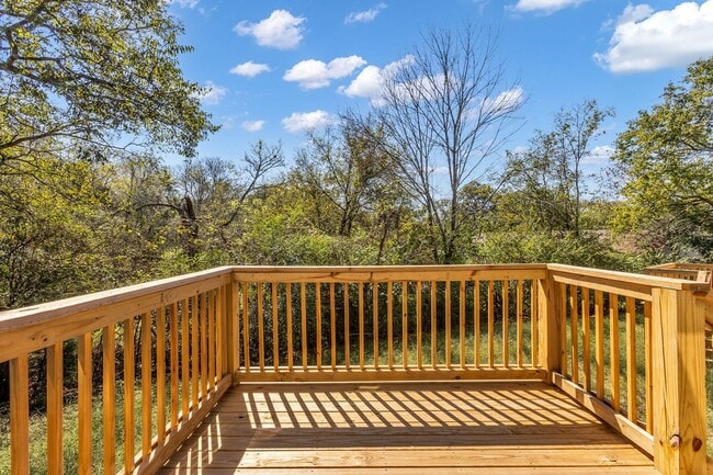 Building Photo - Amazing New Construction in North Nashville!