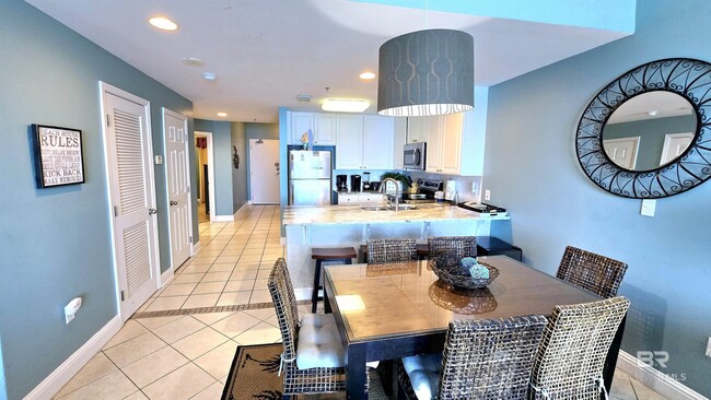 Building Photo - 455 E Beach Blvd