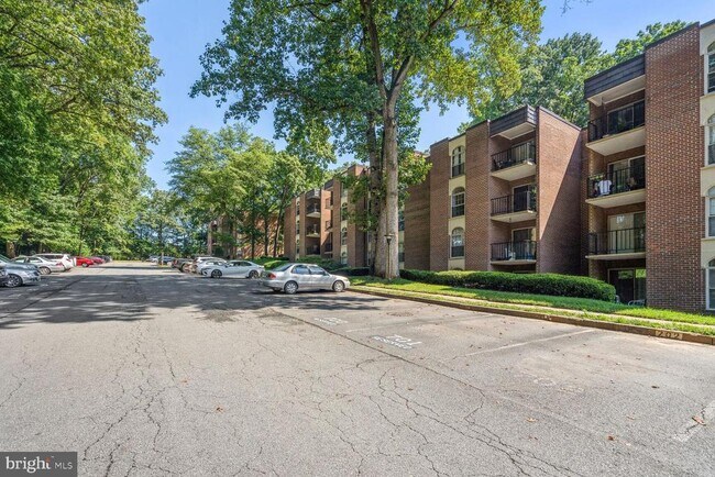 Building Photo - 3326 Woodburn Village Dr