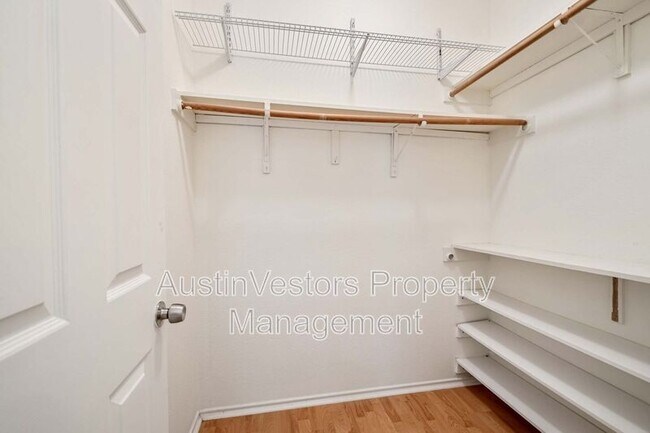 Building Photo - 2520 Quarry Rd