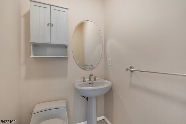 Building Photo - 49 Gordon Cir