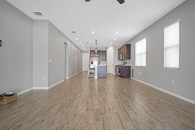 Building Photo - 183 Arlington Square Ct
