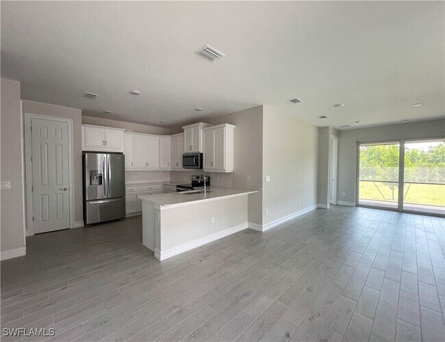 Building Photo - 1050 Enbrook Lp