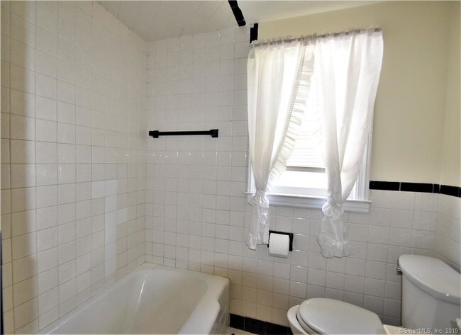 Building Photo - 55 Old Turnpike Rd